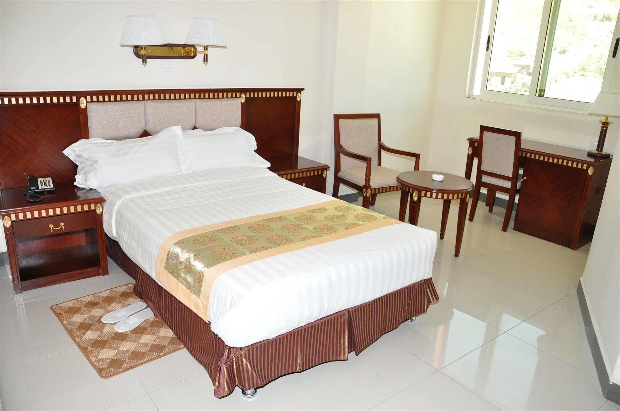 גונדר Florida International Hotel מראה חיצוני תמונה