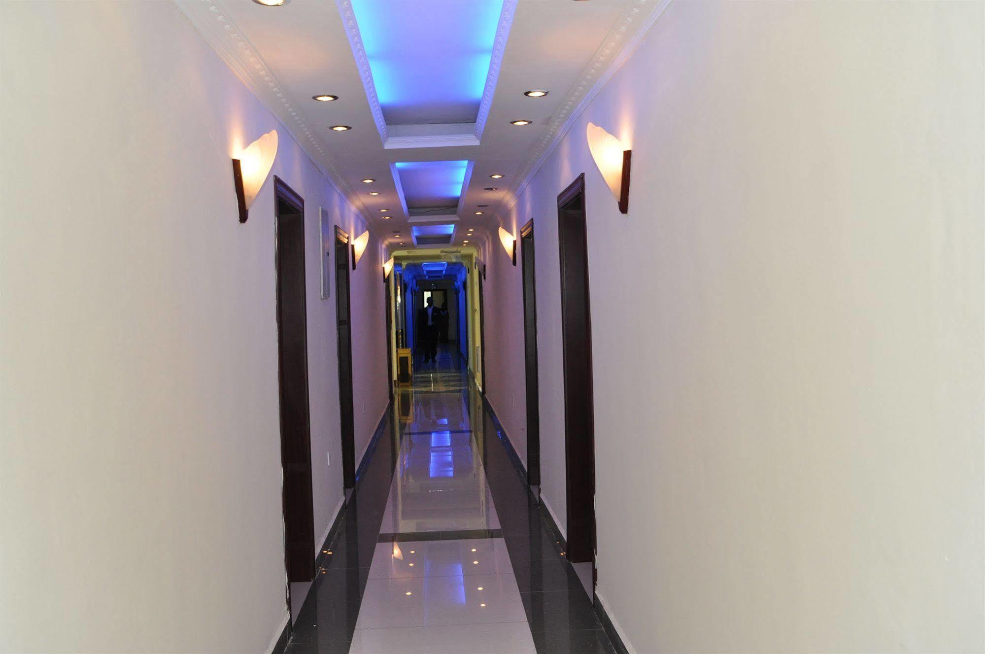 גונדר Florida International Hotel מראה חיצוני תמונה